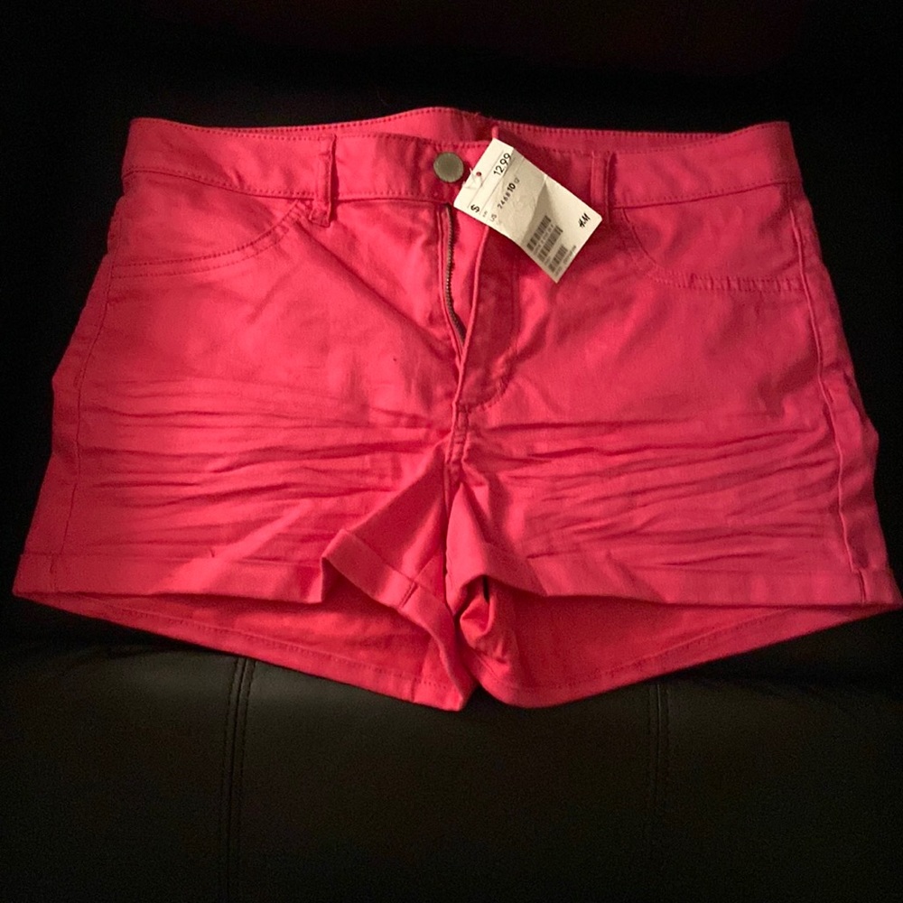 H&M hot pink shorts. Never worn.